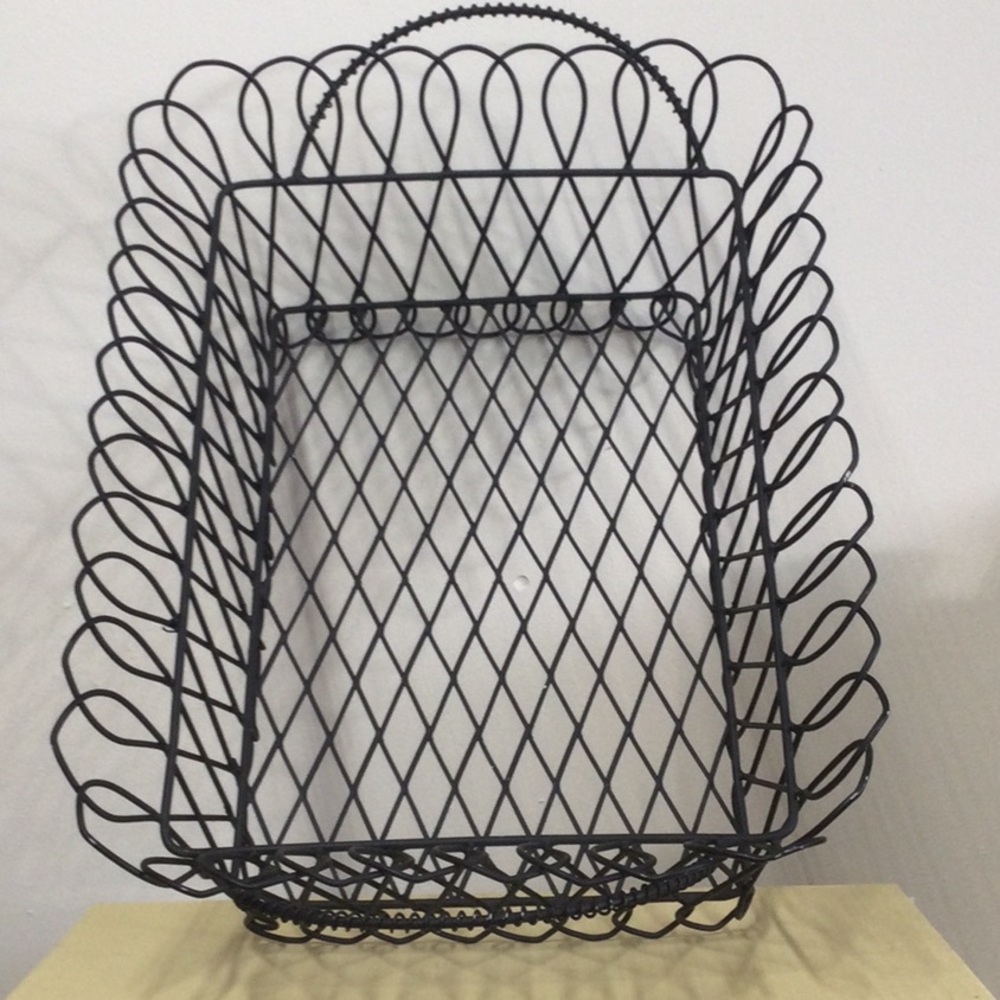 Metal Basket With Handles